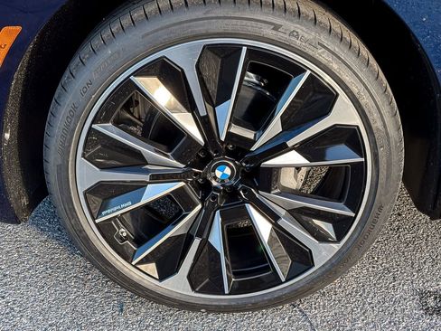 Used 2026 BMW iX xDrive60 image 8