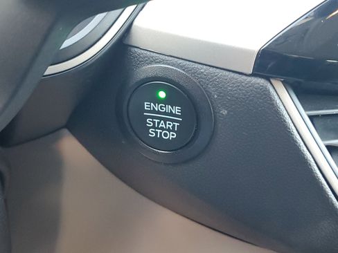 Used 2022 Ford Escape SEL w/ Technology Package image 23