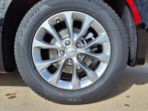 New 2026 Chrysler Pacifica Limited image 58