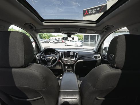 Used 2019 Chevrolet Equinox LT w/ Sun & Navigation Package AWD/4WD image 39
