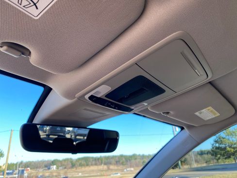 Used 2024 Honda CR-V EX-L image 24