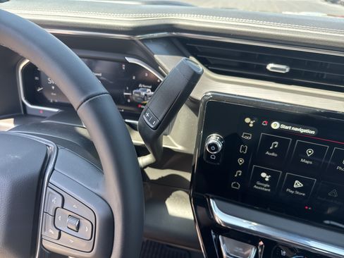 New 2026 GMC Sierra 2500 Denali Ultimate AWD/4WD image 23