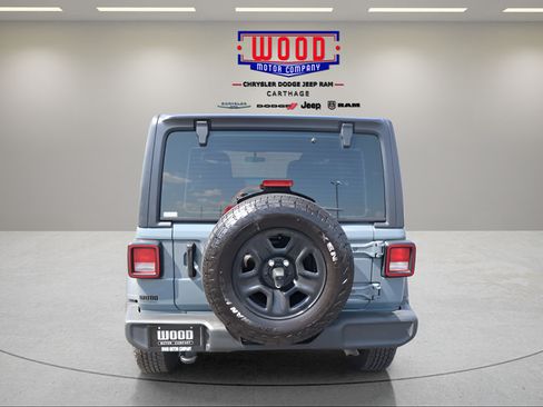 Used 2025 Jeep Wrangler Unlimited Sport AWD/4WD image 5