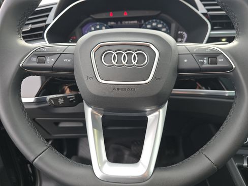 Used 2025 Audi Q3 2.0T Premium w/ Convenience Package image 21