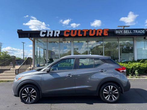 Used 2020 Nissan Kicks SV FWD image 7