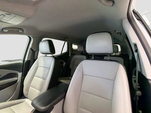 Certified 2022 GMC Terrain SLT w/ LPO, Roadside Safety Package AWD/4WD image 20