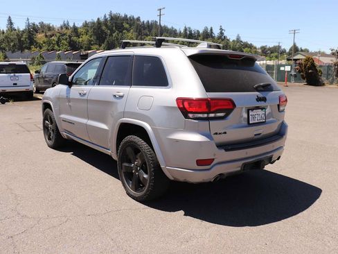Used 2015 Jeep Grand Cherokee Altitude AWD/4WD image 7