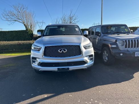 Used 2019 INFINITI QX80 Luxe image 2