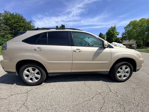 Used 2004 Lexus RX 330 AWD image 2