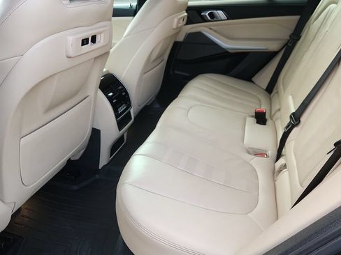 Used 2021 BMW X5 xDrive40i w/ Premium Package AWD/4WD image 11