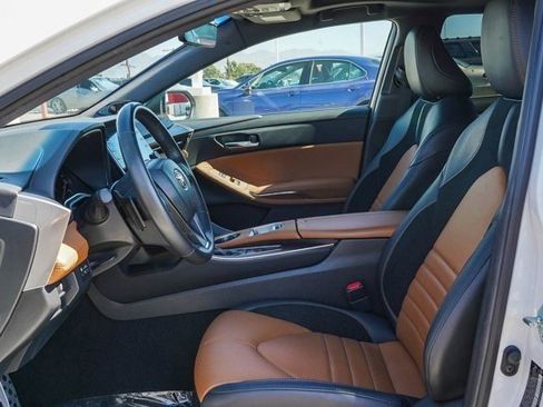 Used 2021 Toyota Avalon XSE image 18