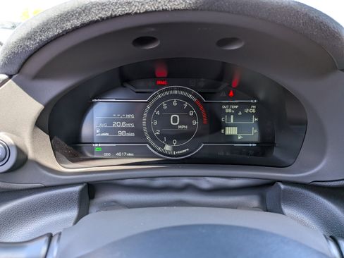 Used 2025 Toyota GR86 Premium image 25