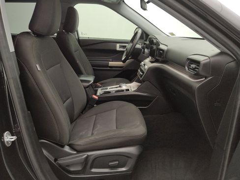 Used 2023 Ford Explorer XLT image 21