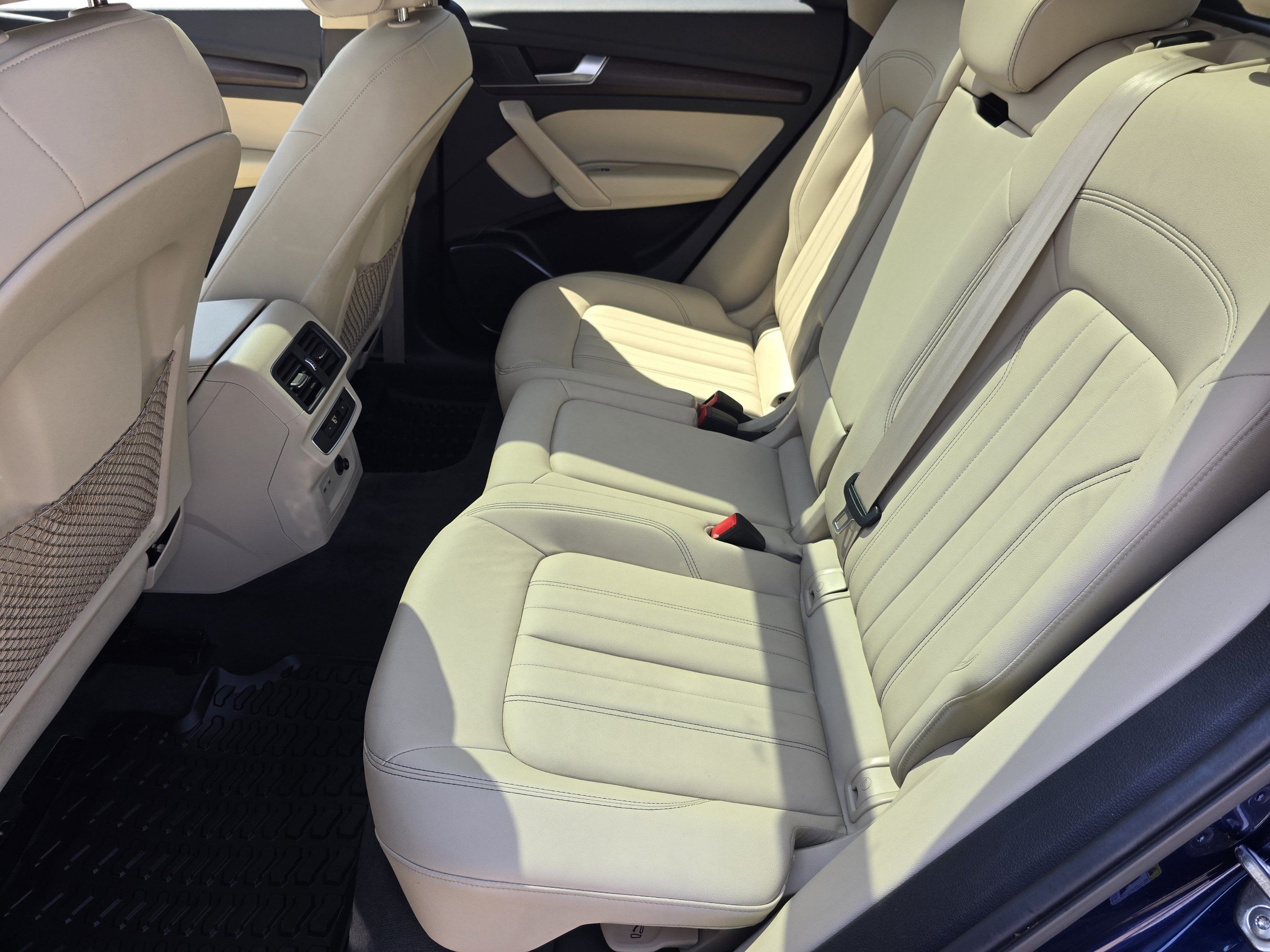 Used 2023 Audi Q5 2.0T Premium w/ Convenience Package AWD/4WD image 27