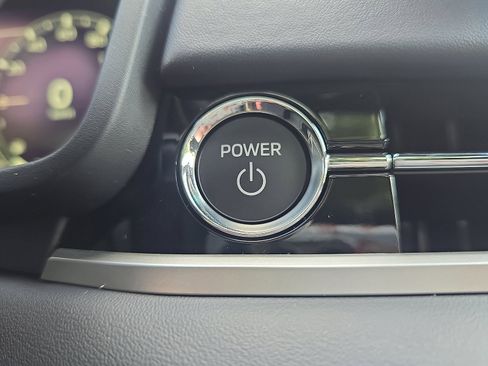 New 2025 Mitsubishi Outlander SEL image 23