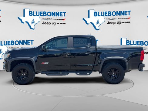 Used 2019 Chevrolet Colorado Z71 w/ Z71 Midnight Edition AWD/4WD image 8