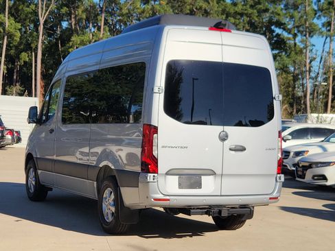 Used 2025 Mercedes-Benz Sprinter 2500 image 6