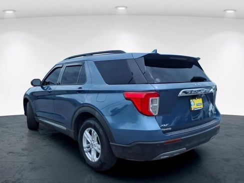 Used 2020 Ford Explorer XLT w/ Equipment Group 202A AWD/4WD image 14