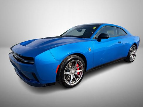 Used 2025 Dodge Charger R/T Scat Pack w/ Track Pack image 2