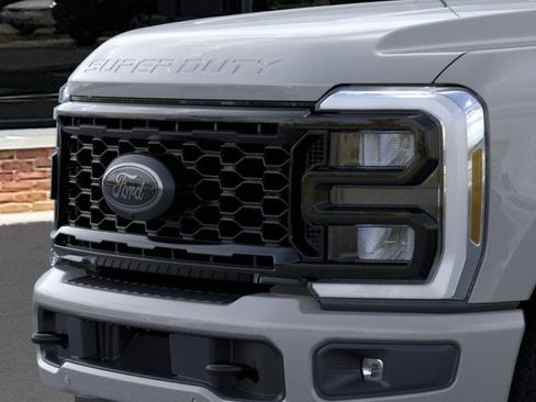 New 2026 Ford F250 Lariat w/ Black Appearance Package AWD/4WD image 17