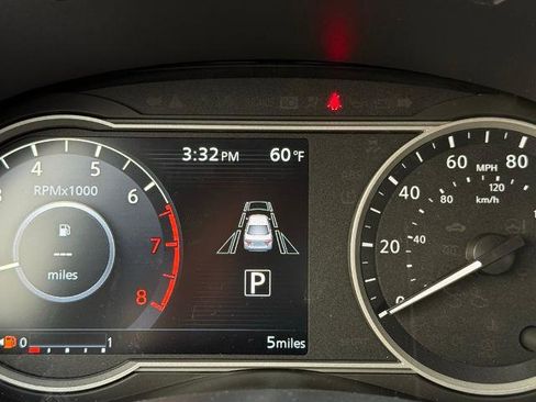 New 2025 Nissan Versa SV w/ Trunk Package image 29