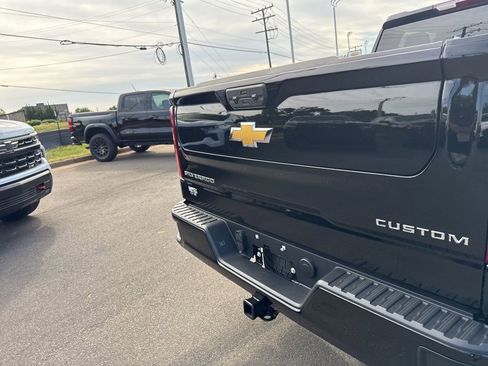 Used 2026 Chevrolet Silverado 1500 Custom image 31