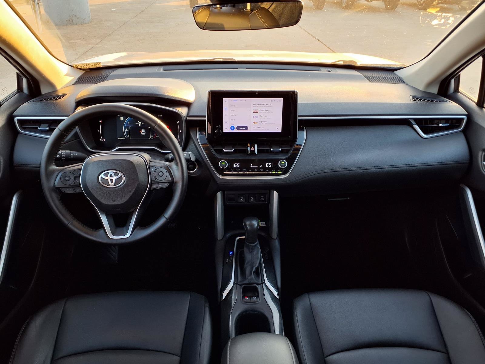 Certified 2023 Toyota Corolla Cross XLE FWD image 11