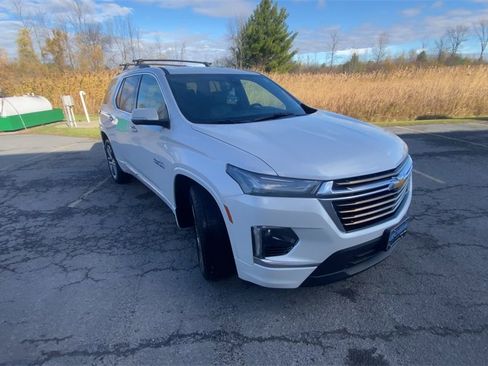 Certified 2022 Chevrolet Traverse High Country w/ LPO, Floor Liner Package image 2