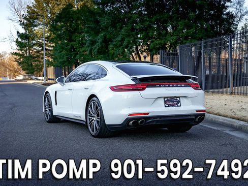 Used 2018 Porsche Panamera 4S image 9