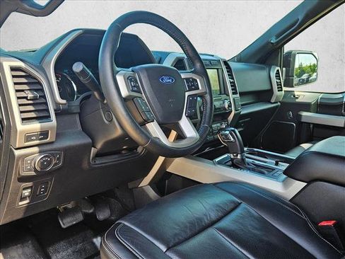 Used 2019 Ford F150 Lariat w/ Equipment Group 502A Luxury AWD/4WD image 10