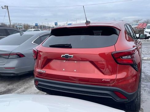 Certified 2024 Chevrolet Trax RS w/ Driver Confidence Package image 6