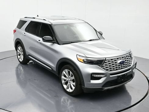 Used 2021 Ford Explorer Platinum w/ Equipment Group 601A AWD/4WD image 40