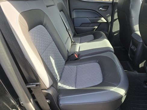 Used 2022 Chevrolet Colorado Z71 image 28