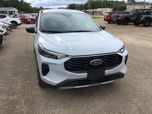 New 2025 Ford Escape ST-Line w/ Equipment Group 301A image 10