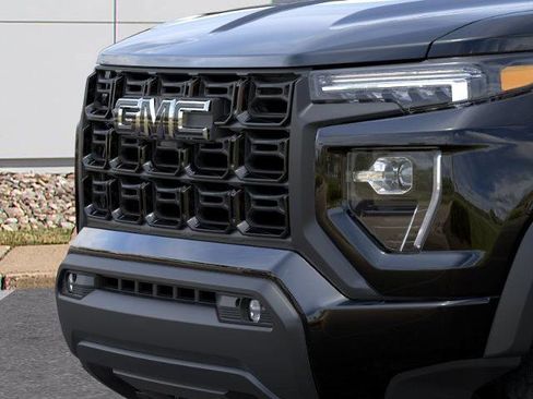 New 2026 GMC Canyon Elevation w/ Convenience Package image 13