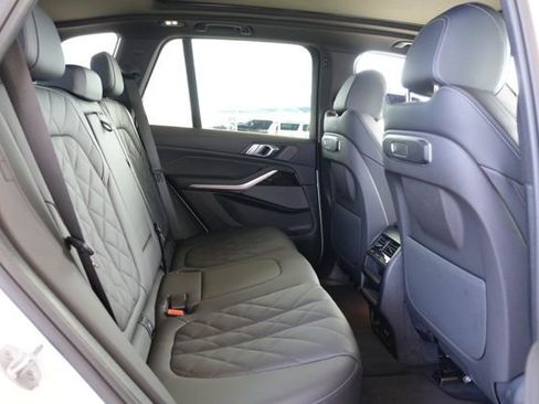 Used 2026 BMW X5 sDrive40i image 21