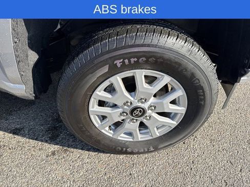 Used 2025 Toyota Tacoma SR5 image 5