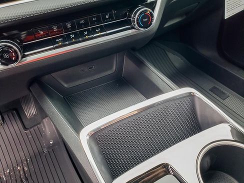 New 2026 Chevrolet Equinox LT w/ Safety and Technology Package image 14