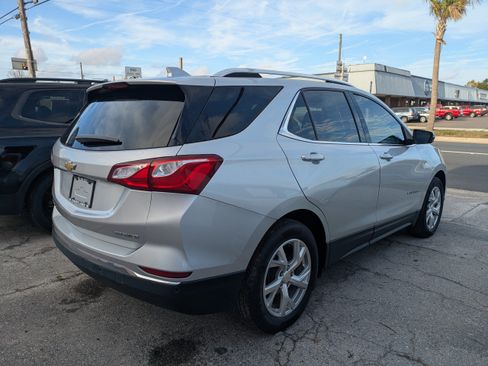 Used 2021 Chevrolet Equinox Premier image 4