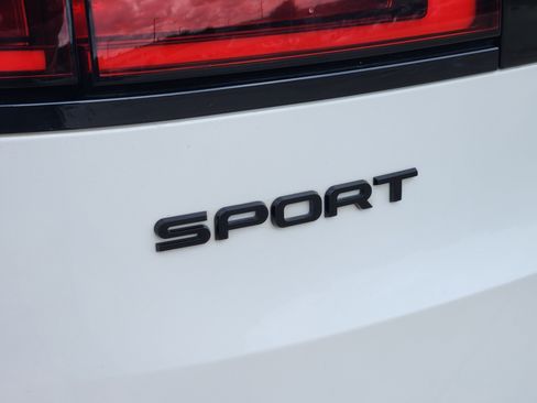 Certified 2025 Land Rover Range Rover Sport Dynamic SE AWD/4WD image 34