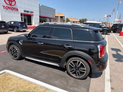 Used 2017 MINI Cooper Countryman S FWD image 4