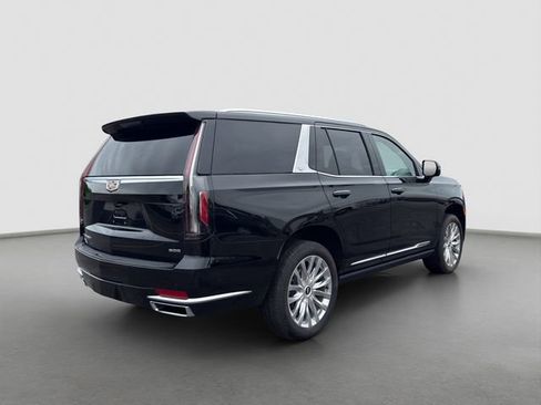 Used 2024 Cadillac Escalade Premium Luxury w/ Performance Package AWD/4WD image 6