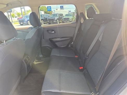 Certified 2023 Nissan Rogue SV image 60