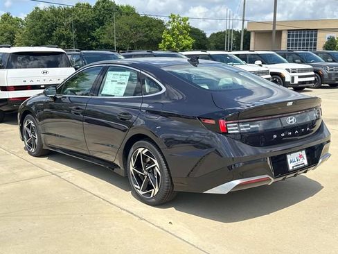 New 2026 Hyundai Sonata SEL FWD image 8