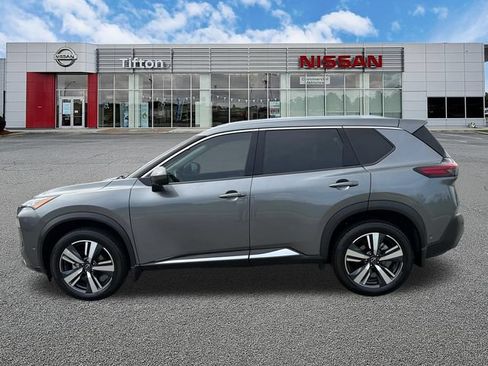Used 2023 Nissan Rogue SL w/ SL Premium Package FWD image 4