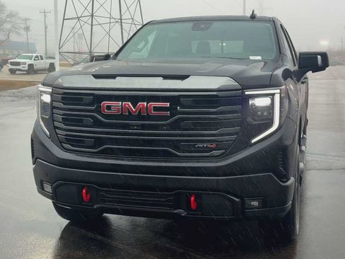 Certified 2023 GMC Sierra 1500 AT4 w/ Technology Package image 7