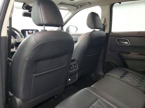 Used 2021 Nissan Rogue Platinum FWD image 14