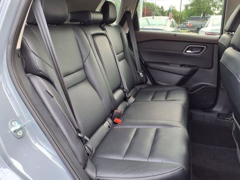 Used 2021 Nissan Rogue SL image 9