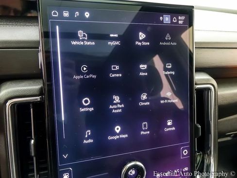 Certified 2025 GMC Yukon Denali w/ Sun & Power Step Package AWD/4WD image 15