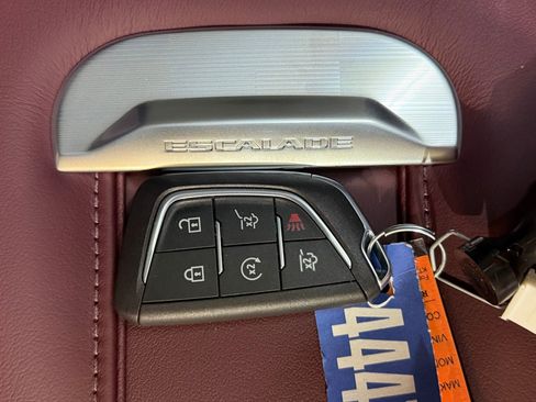 New 2026 Cadillac Escalade ESV Sport w/ LPO, ONYX Package image 47